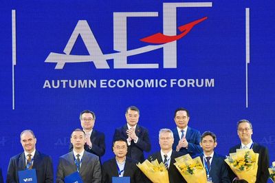 Thủ tướng chứng kiến TP.HCM công bố 12 dự án đầu tư vào các lĩnh vực trọng điểm