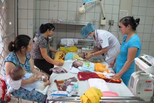 Sởi là một bệnh rất dễ lây lan. Tiêm phòng là biện pháp tốt nhất bảo vệ cho con bạn khỏi bị sởi