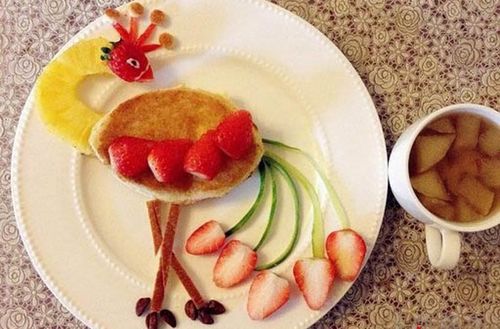 Không chỉ đẹp, bữa sáng tỏ ra khá đủ dinh dưỡng khi kết hợp hoàn hảo giữa thực phẩm chứa tinh bột, rau xanh và trái cây.