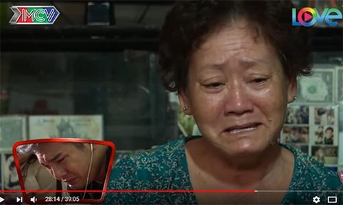  Mẹ của Sơn Ngọc Minh. Ảnh: chụp màn hình
