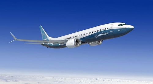  Tháng 9/2015, Boeing nhận được đơn đặt hàng của CASC cho 300 máy bay trị giá 38 tỷ USD với giá niêm yết 