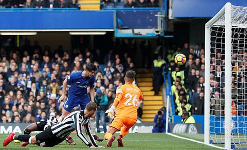 Morata đánh đầu ghi bàn thứ 2 cho Chelsea