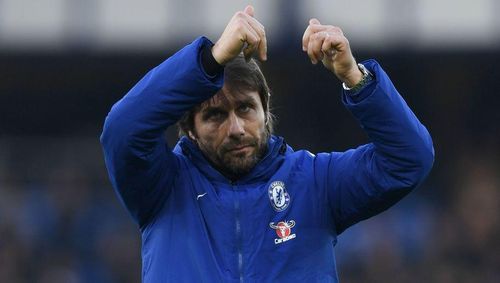 HLV Antonio Conte sẵn sàng cho những kẻ “không hạnh phúc” rời Chelsea.