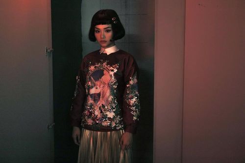 Giọng hát của Miu Lê tỏ ra vừa vặn với âm nhạc trong sáng tác của Hứa Kim Tuyền.