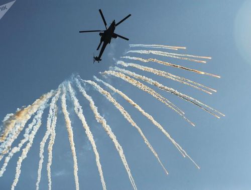  Chuyến bay trình diễn của máy bay trực thăng tấn công Mi-28NE “Thợ săn đêm” 