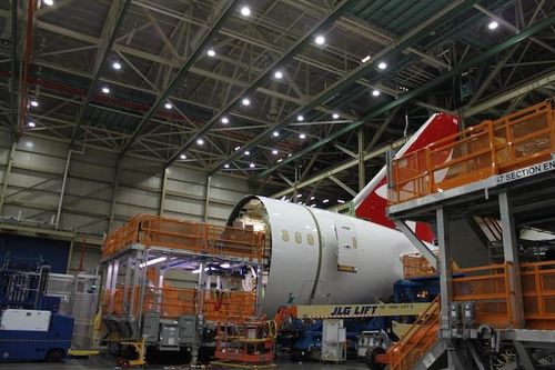 Phần đuôi của một chiếc Quatas Boeing 787-9.
