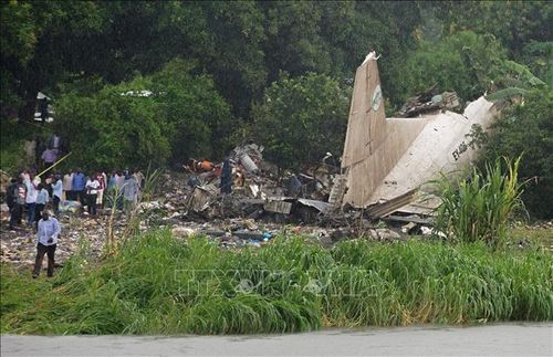Hiện trường một vụ tai nạn máy bay ở gần sân bay Juba, Nam Sudan. Ảnh tư liệu: AFP/TTXVN