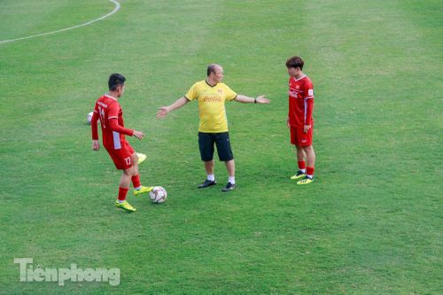  Hành lang cánh trái đội tuyển Việt Nam là nơi mà các đội tuyển tại giải AFF Cup vừa qua khai thác nhiều.