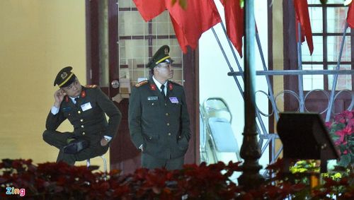 Lực lượng an ninh không còn bố trí dày đặc và không làm gay gắt như trước. 