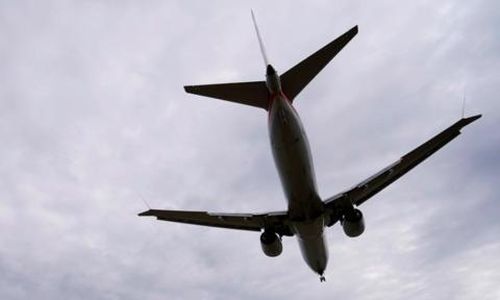 Một chiếc 737 MAX trong quá trình bay - Ảnh: Reuters