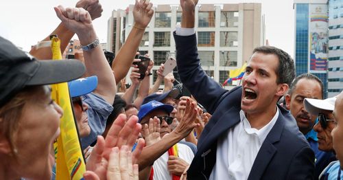 Tổng thống tự xưng Juan Guaido cho biết đang thực hiện một “giai đoạn mới” trong nỗ lực lật đổ Tổng thống Venezuela Nicolas Maduro