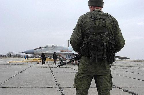  Số lượng cụ thể các máy bay Ukraine bị giam giữ tại sân bay Belbek trên bán đảo Crimea hiện chưa được thống nhất, khi có nguồn tin từ Kiev cho rằng có tới gần 100 chiếc đang bị Nga chiếm bất hợp pháp. 