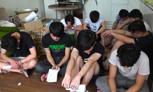 20 đối tượng bị khống chế