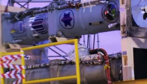 Israel cũng giống như Ấn Độ để tạo vũ khí hạt nhân chủ yếu sử dụng plutonium.
