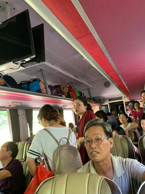  Nhiều hành khách trên tàu tỏ ra lo lắng hoảng sợ