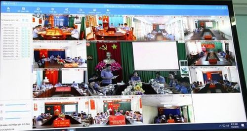 Các điểm cầu cấp huyện tham dự hội nghị.