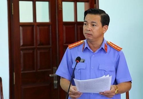 Đồng chí Nguyễn Quốc Hân – Phó Viện trưởng tỉnh trình bày báo cáo kết quả công tác 6 tháng đầu năm 2019.