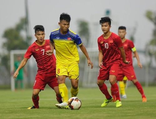  U23 Việt Nam chủ yếu gọi các cầu thủ ít được ra sân tại V-League và hạng Nhất để thử lửa trong đợt này 