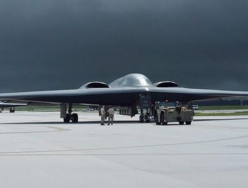  20 trên tổng số 21 chiếc B-2 Spirit được tạo ra vẫn còn bay, chỉ một chiếc từng rơi ở đảo Guam vào năm 2008. 