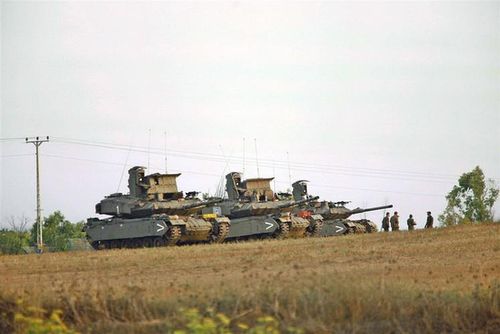  Các xe tăng M48 Patton sau hoán cải nhận định danh mới là Pereh (Savage), chúng vẫn nằm trong biên chế các sư đoàn thiết giáp của quân đội Israel nhưng mục đích sử dụng đã khác trước rất nhiều. 