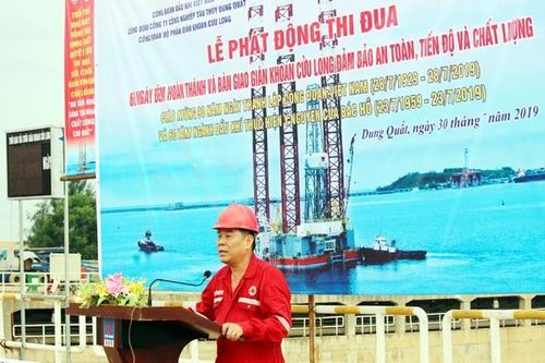 Ông Nguyễn Đình Sản, đại diện Giàn khoan Cửu Long, phát biểu tại Lễ phát động