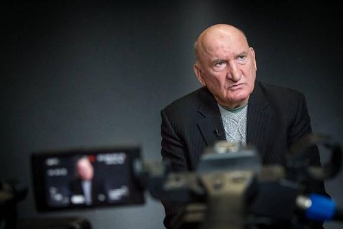 Cựu chiến binh của Cơ quan Tình báo đối ngoại Ukraine Vasily Bogdan cho rằng Ukraine cần tên lửa có khả năng bắn trúng mục tiêu ở Nga