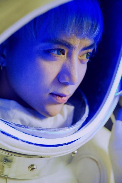  Soobin Hoàng Sơn trở lại đường đua Vpop tháng 9 bằng MV đậm màu sắc viễn tưởng. 