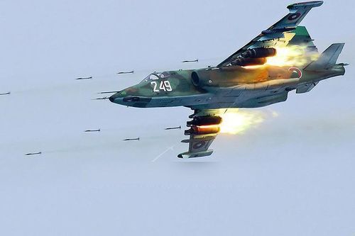  Su-25 có khả năng mang theo loại tên lửa đối không loại tìm nhiệt R-60 