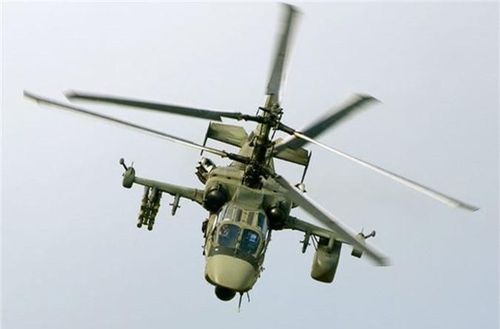 Ka-52 mang trong mình những loại vũ khí tối tân nhất của nền công nghiệp quốc phòng Nga, đó là tên lửa chống tăng Hermes, tên lửa chống hạm Kh-35UE, rocket S-13...