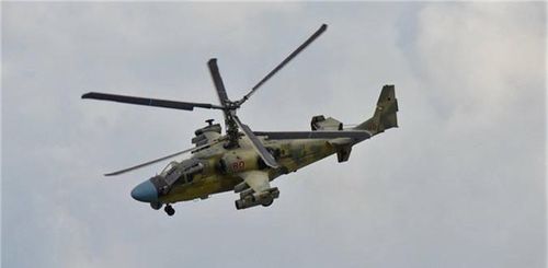 Hệ thống điện tử hàng không của Ka-52 rất tinh vi, cho phép phát hiện mục tiêu từ rất xa với độ chính xác cao, đặc biệt phiên bản hải quân Ka-52K Katran còn được tích hợp radar mảng pha quét chủ động Zhuk-A có tầm quét xa lên tới 200 km.