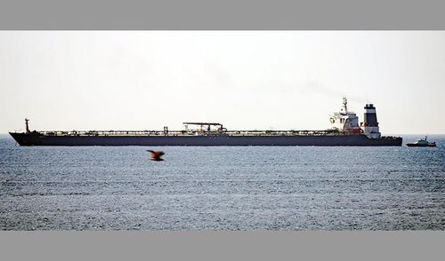 Siêu tàu chở dầu Adrian Darya 1 của Iran. Ảnh: AP