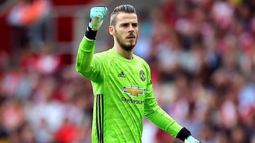 Sau rất nhiều lần đàm phán, thủ thành De Gea đã chấp nhận ký mới hợp đồng với Man United.