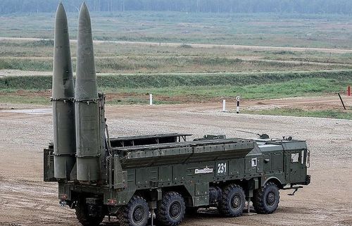  Iskander-M có độ chính xác cao và khả năng thâm nhập mạnh mẽ, nhưng nó bị giới hạn trong Hiệp ước các lực lượng hạt nhân tầm trung - INF và phạm vi của nó không thể vượt quá 500 km. 