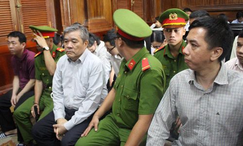 Các bị cáo tại tòa