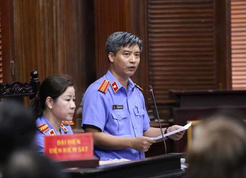 Đại diện Viện Kiểm sát tại tòa ngày 30-9
