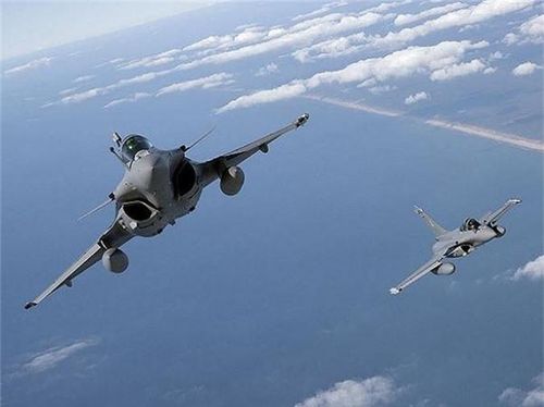 Hiện IAF đã chuẩn bị xong cơ sở vật chất, đào tạo phi công để đưa các máy bay Rafale vào hoạt động. 