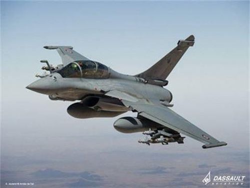  Một số ý kiến cho rằng, 36 chiếc Rafale nguyên chiếc sản xuất tại Pháp với giá 166,21 triệu USD/chiếc, đắt gấp 3 lần tiêm kích Su-30MKI với giá 62,78 triệu USD/chiếc là "quả đắng" cho Ấn Độ. 