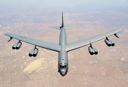  Những chiếc B-52 này thường đóng quân tại căn cứ Barksdale ở Louisiana, Mỹ và cách vùng lãnh thổ hải ngoại Kaliningrad của Nga khoảng 8.650 km. 