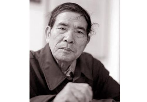 Nhà văn Lê Lựu. 