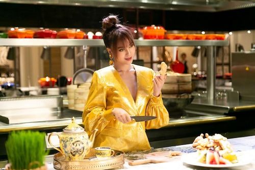 Nữ diễn viên tiết lộ, đây là món quà dành cho người hâm mộ của mình vì đã đồng hành, ủng hộ cô trong suốt 1 năm qua.