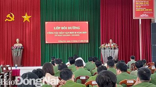 Quang cảnh buổi tập huấn