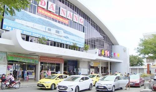 Ga Đà Nẵng hiện nằm lọt thỏm giữa trung tâm thành phố.