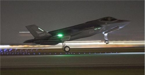  Hiện tại, tổng số tiêm kích tàng hình F-35A có mặt tại Na Uy là 15 chiếc, đây là một phần của phi đội máy bay chiến đấu số 332 đóng tại căn cứ Erland. 