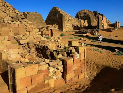  Số lượt khách du lịch đến Sudan bị sụt giảm trong năm nay do tình trạng bất ổn nhưng dự kiến sẽ vượt quá 900.000 lượt khách vào năm tới và có thể lên tới 1,2 triệu vào năm 2021, ông Graham nói 