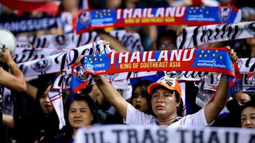 CĐV Thái Lan luôn tin đội tuyển xứ Chùa Vàng là số 1 Đông Nam Á