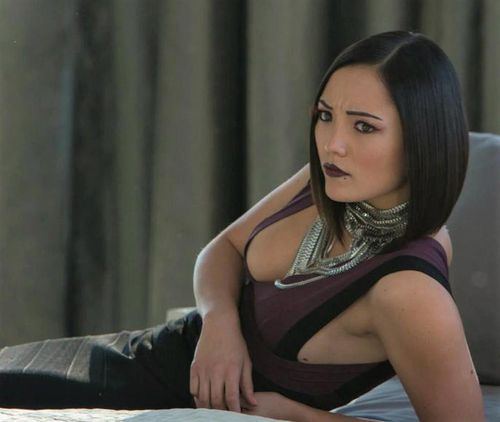 Pom Klementieff sinh năm 1986 tại Canada nhưng là con lai Pháp - Nga và Hàn Quốc. Sau khi được đào tạo tại trường nghệ thuật Cours Florent, cô theo đuổi phim ảnh kể từ năm 2007, với vai nhỏ trong Après lui. Kế đó, Klementieff xuất hiện ở nhiều dự án lớn như Loup, Oldboy, Hacker's Game... nhưng cô chỉ thực sự nổi tiếng khi góp mặt trong các bom tấn của Marvel Studios.