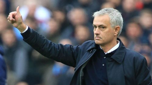 Ngay ngày đầu tiên trên băng ghế chỉ đạo của Tottenham, HLV Jose Mourinho đã có trận thắng 3-2 trên sân của West Ham ở vòng đấu thứ 13 giải Ngoại hạng Anh 