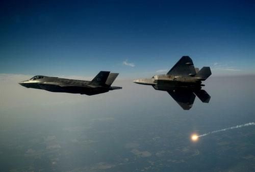 Tiêm kích F-35 Lightning II của Mỹ đang áp sát biên giới phía Bắc của Nga