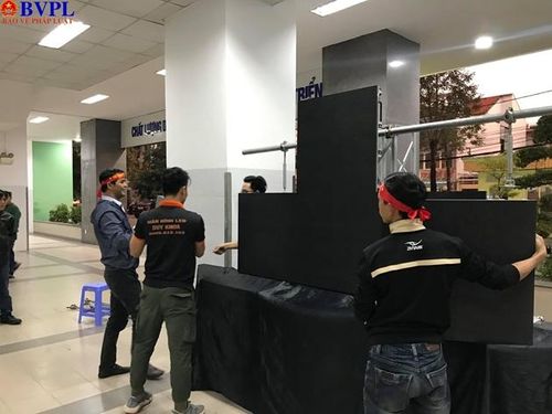 Tại Bệnh viện Đà Nẵng cũng lắp màn hình lớn 600inch được lắp đặt cho các bệnh nhân có thể trực tiếp theo dõi trận chung kết giữa Việt nam và Indonesia.