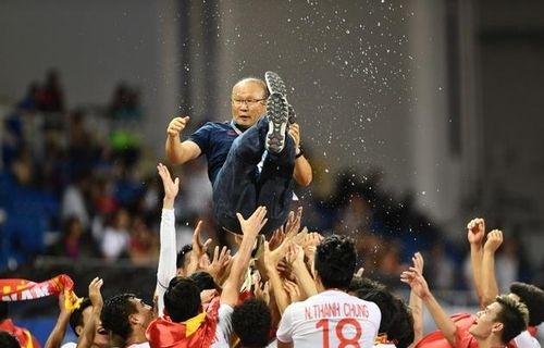 "Phù thủy" Park Hang Seo đã cùng bóng đá nam Việt nam làm nên lịch sử. Ảnh Hoàng Hà